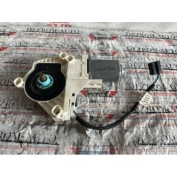 Motoras macara dreapta...