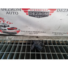 Pompa apa Mercedes-Benz...