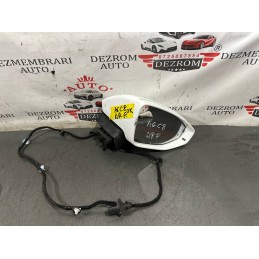 Oglinda dreapta fata...