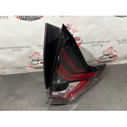 Stop dreapta aripa...