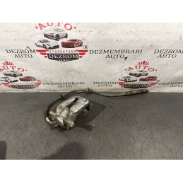 Etrier stanga fata...