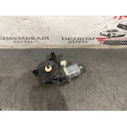 Motoras macara geam dreapta...