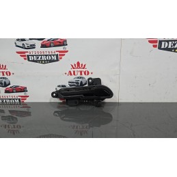 Maner usa dreapta spate...