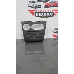 Ornament consola centrala...