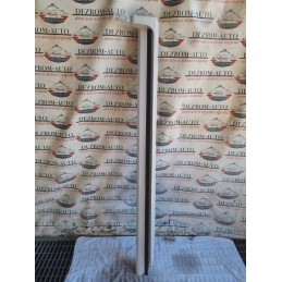 Prag exterior stanga...