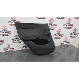 Fata de usa stanga spate...