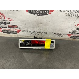 Oglinda retrovizoare...